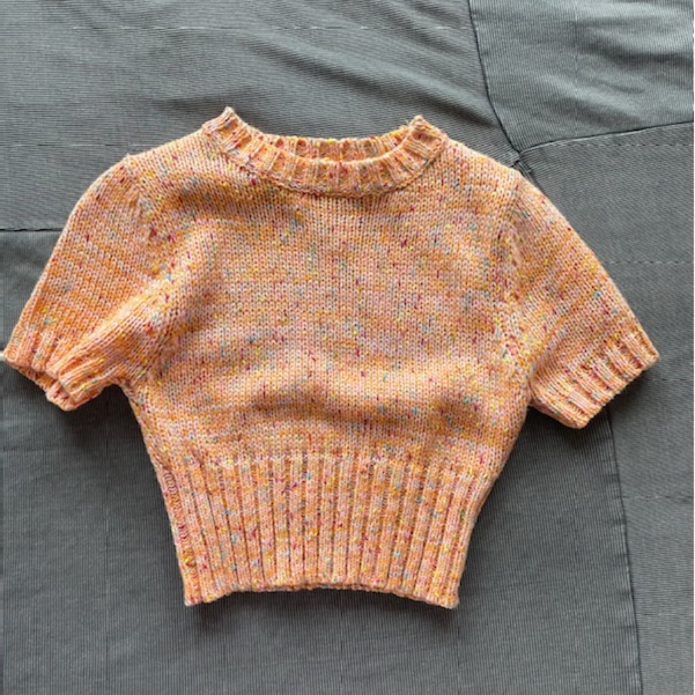 Multicolor cropped sweater